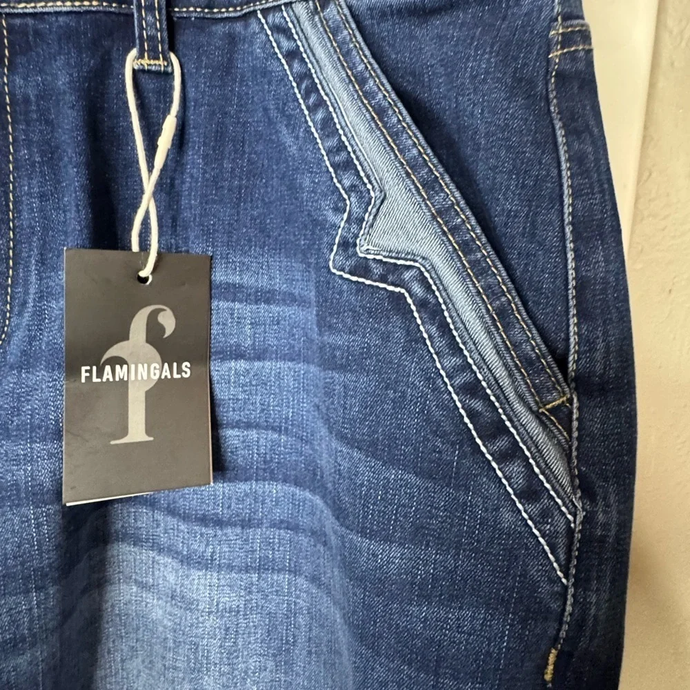 NWT - Stylish Retro Indigo Wide Leg Jeans